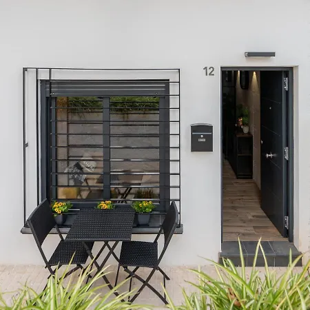 Carihuela Playa. Plaza Del Remo. Exclusivo Al Lado Del Mar. Apartamento