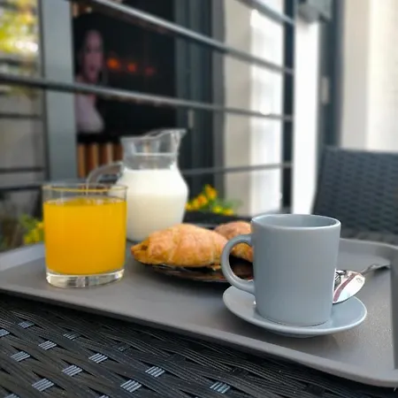 Carihuela Playa. Plaza Del Remo. Exclusivo Al Lado Del Mar. * Torremolinos