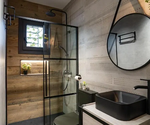 Carihuela Playa. Plaza Del Remo. Exclusivo Al Lado Del Mar. *