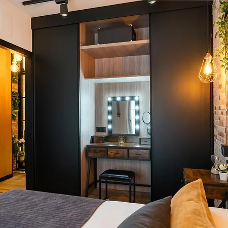 Carihuela Playa. Plaza Del Remo. Exclusivo Al Lado Del Mar. Apartamento Torremolinos