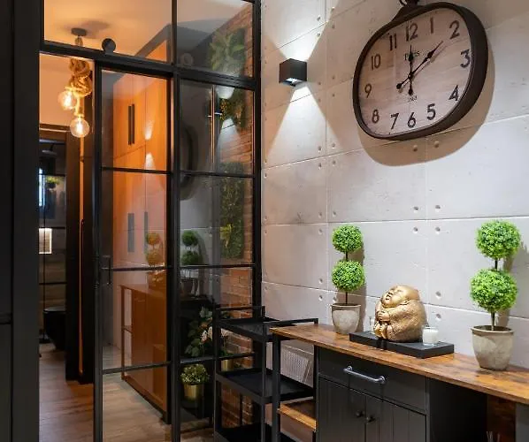 Carihuela Playa. Plaza Del Remo. Exclusivo Al Lado Del Mar. Apartamento Torremolinos