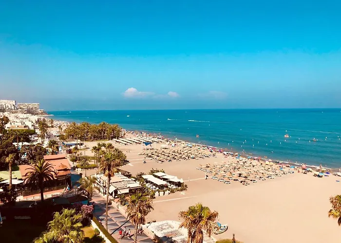 Apartamento Carihuela Playa. Plaza Del Remo. Exclusivo Al Lado Del Mar. Torremolinos